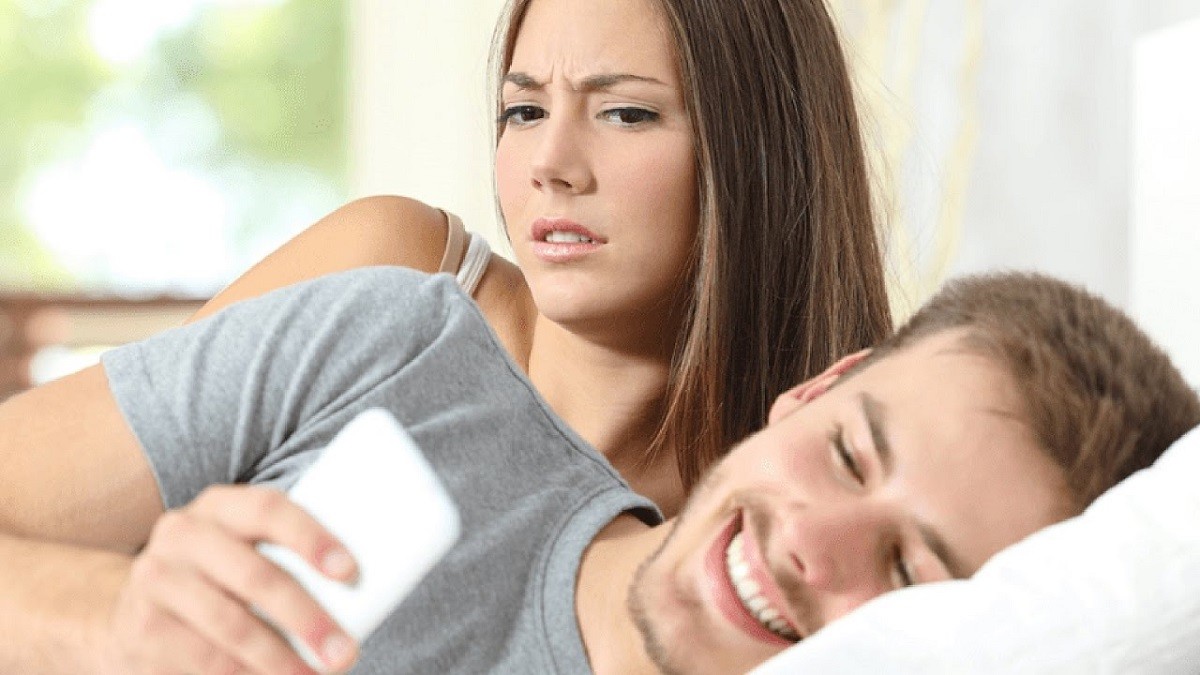 Cómo atrapar a una pareja infiel? 10 aplicaciones de rastreo de teléfonos  que debe conocer - TTSPY